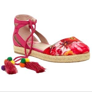 NWT 7.5 Betsy Johnson Hazyl Espadrilles Sandler
